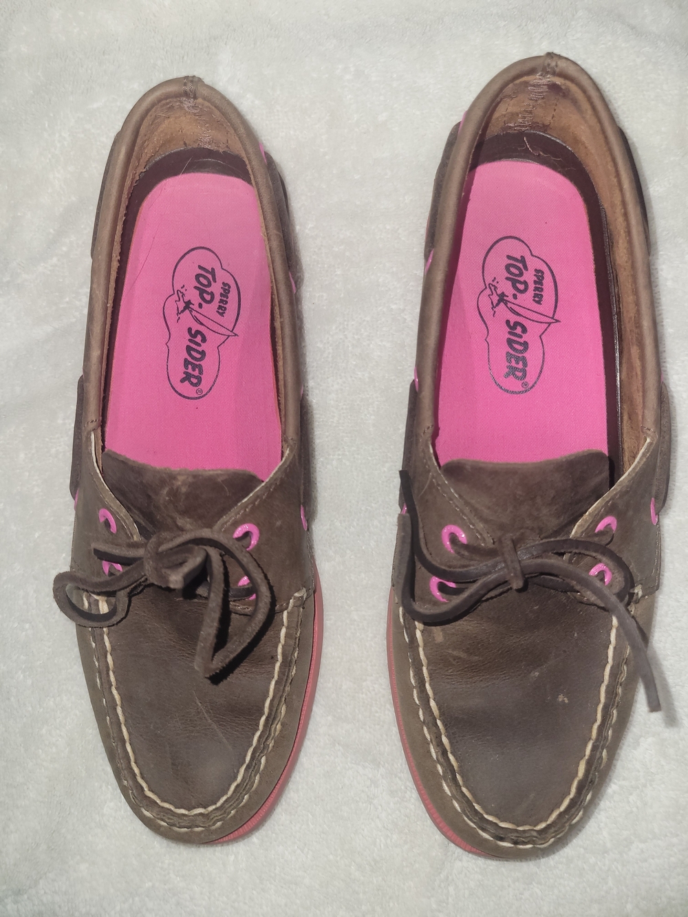 Sperry Brown Leather Boat Shoes with Pink Accents Size 7.5